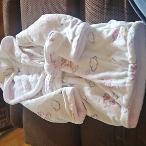 🍀Blankets & Beyond Plush Kids Bathrobe: 12+ Month